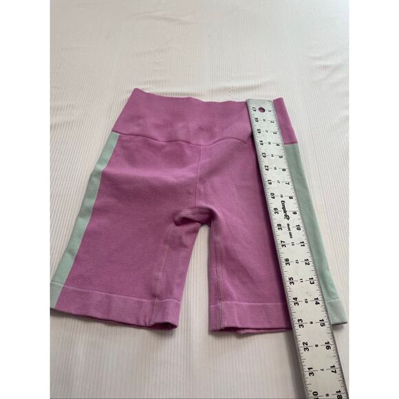 Cream Yoga Workout Tank Top Biker Short 2 Pc Set Size Small - Picture 8 of 14